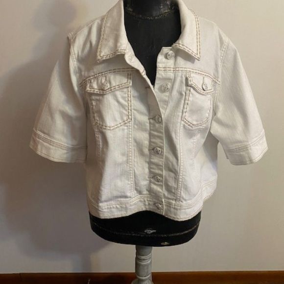 Lane Bryant Jackets & Blazers - Lane Bryant White with Tan embroidery short sleeve crop jean jacket, size 24